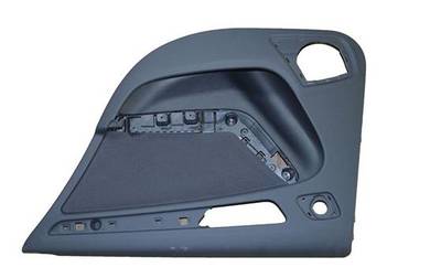 博創二板智能注塑機 引領新能源汽車內飾制造的革新力量