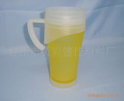 臺州市黃巖建佳塑料廠 精選車內(nèi)杯架與一次性塑杯產(chǎn)品概覽